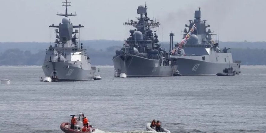Rusya altı savaş gemisini tatbikat için Akdeniz'den Karadeniz'e çekiyor