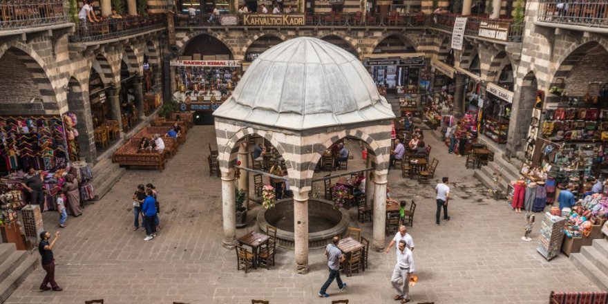 "Diyarbakır'ın yüzde 85'i insan haklarının ihlal edildiğini düşünüyor"