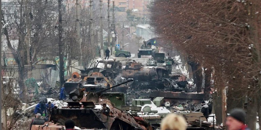 Canlı Blog: Ruslar, Herson kentini ele geçirdi; Saldırıların başından bu yana 1 milyon kişi Ukrayna'yı terk etti