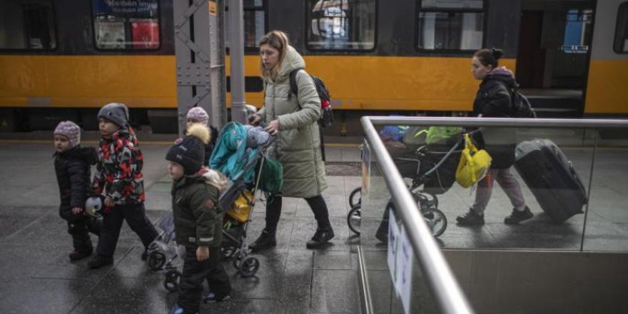 Ukrayna’daki savaş her saniye bir çocuğu mülteci durumuna düşürüyor