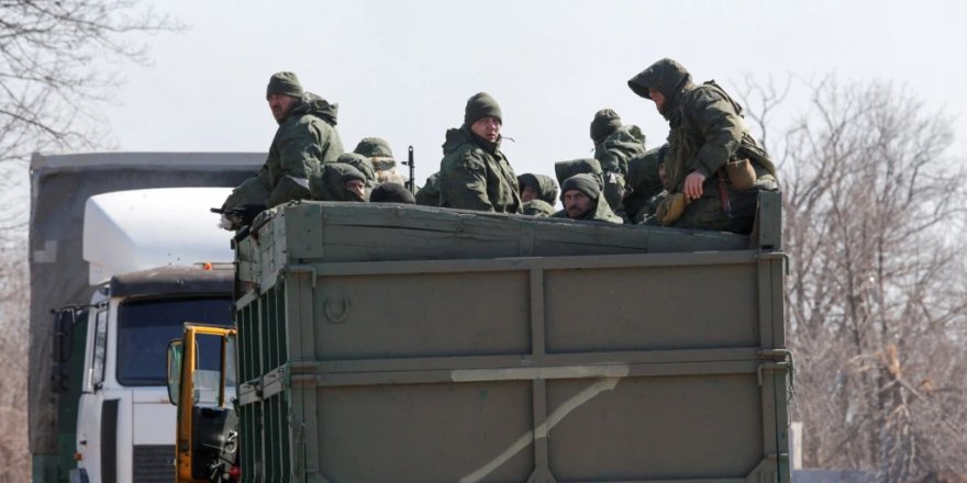 Rus Ordusu Yer Yer Geri Çekilmek Zorunda Kalıyor