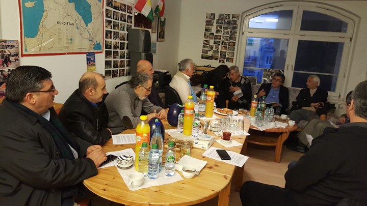 PAK Genel Başkanı Mustafa Özçelik Hamburg'da Kürt sivil kurumları, parti ve şahsiyetlerle görüştü