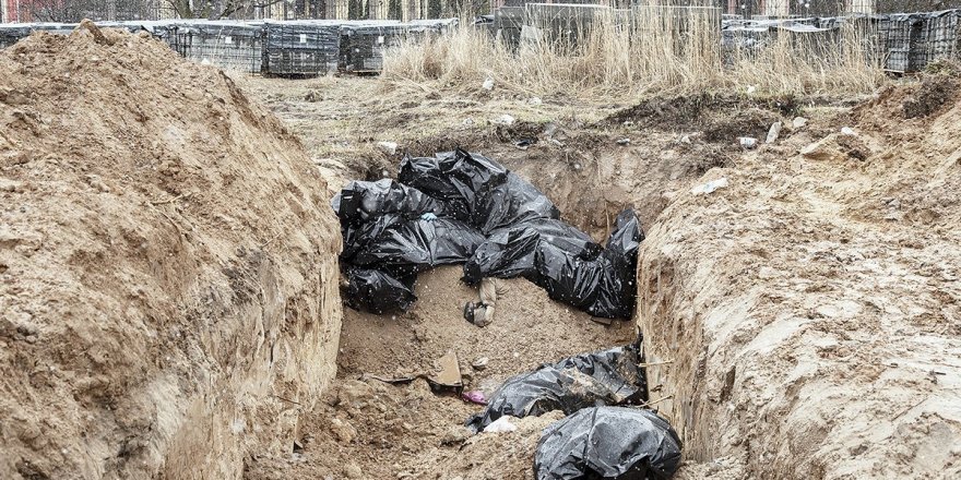 Kiev'de toplu mezar görüntüleri: 'Rusya savaş suçu işliyor'