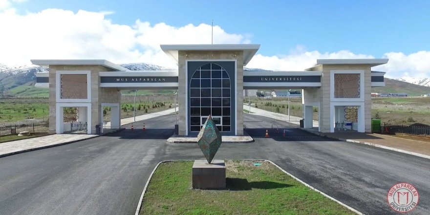 Araştırma görevlisi: Önce oruç tutmayan öğrencileri, sonra da Kürtleri hedef gösterdi