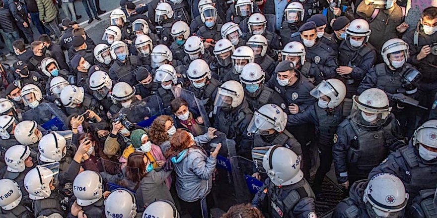 TBMM yeni yasa yapana kadar AYM "örgüt adına suç işleme" konulu başvurularda ihlal kararı verecek