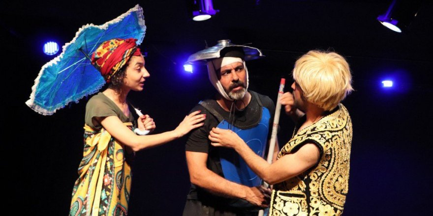Bu kez Kürtçe tiyatro oyununu iptal edildi