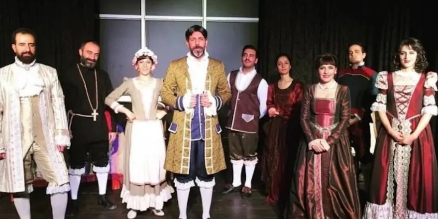 Adana'nın ardından Mersin'de de Kürtçe tiyatroya yasak