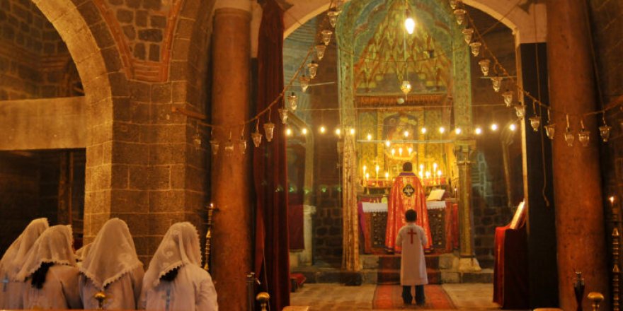 Diyarbakır’da kiliseye giden 3 yurttaş Hizbullahçılar tarafından ölümle tehdit edildi