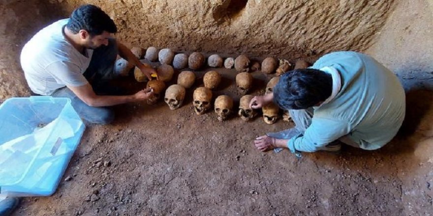 Adıyaman’da 1600 yıllık 27 insan iskeleti bulundu