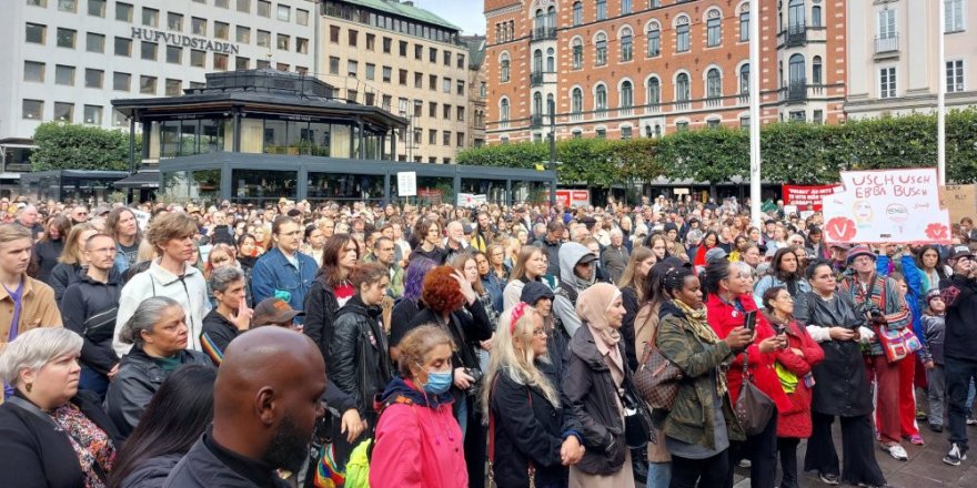 Stockholm'de ırkçılık karşıtı miting: 'Örgütlenmemiz gerekiyor'