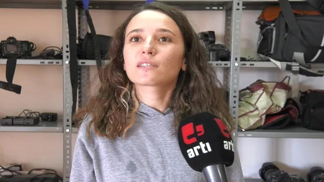 Evi basılan gazeteci: Silah doğrulttular, ters kelepçeyle beklettiler