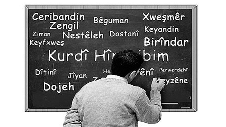 PEN'den Türkiye'de Kürtçe için kampanya