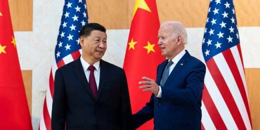 Biden, Çin lideri Şi ile bir araya geldi