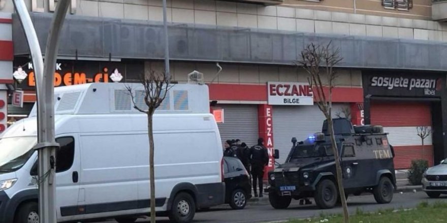 Paris'te Ahmet Kaya Kürt Kültür Merkezi'ne saldırı