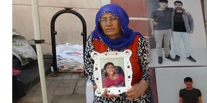 HDP önünde bekleyen Remziye Akkoyun’un oğlunun cezaevinde olduğu ortaya çıktı