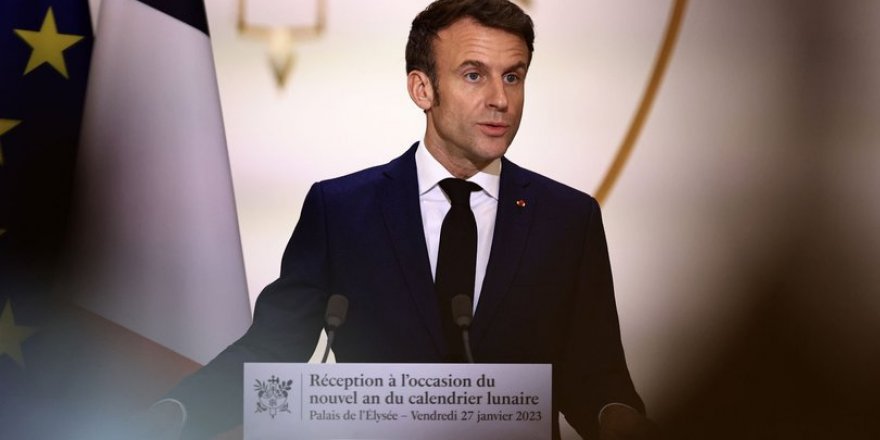 Macron’dan Rojhilatlı Jina Emini'nin savaşına övgü