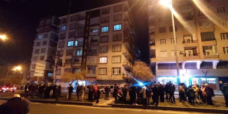 Hatay'da deprem: Diyarbakır'da da hissedildi