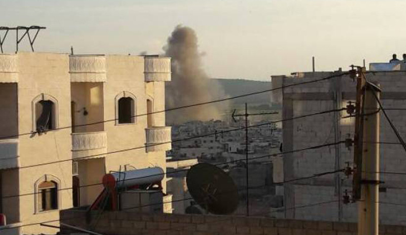 Savaş uçakları Afrin merkezi vuruyor..