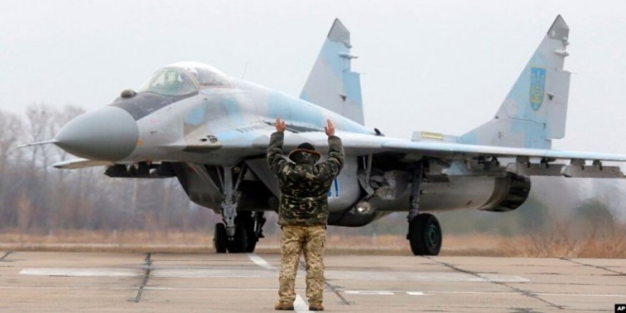 Almanya, Polonya'ya savaş uçaklarının Ukrayna'ya teslimi için onay verdi