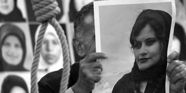 İran’da idam sayısı son 7 yılın en yüksek seviyesine ulaştı