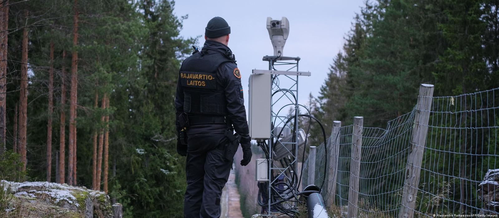 Finlandiya Rusya sınırına çit çekmeye başladı