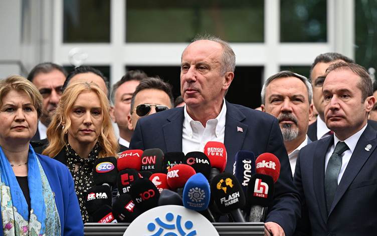 Cumhurbaşkanı adayı Muharrem İnce adaylıktan çekildi