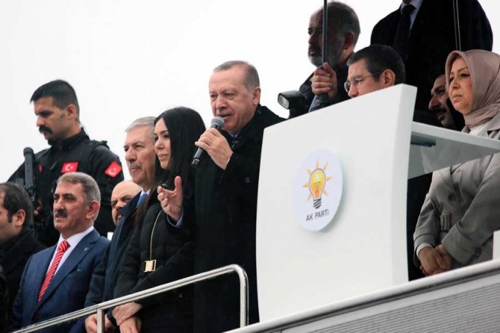 Erdoğan bu kez öğrencileri terörist ilan etti: Okuma haklarını ellerinden alacağız