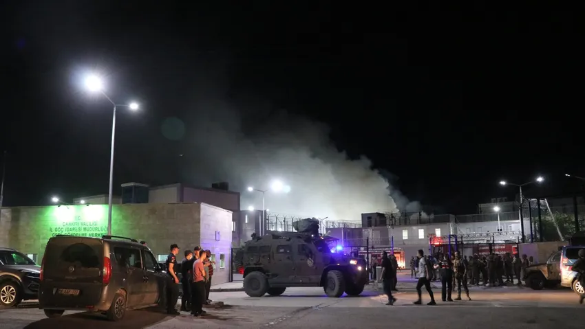 Çankırı'da geri gönderme merkezinde yangın