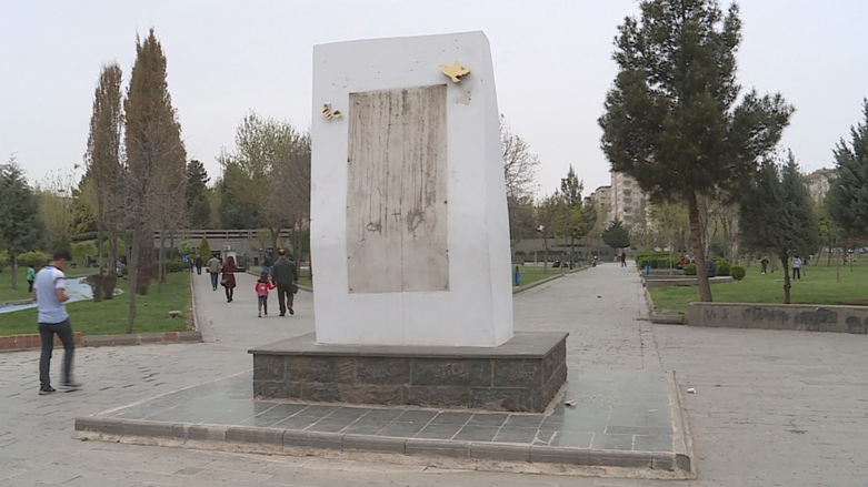 Diyarbakır'da İnsan Hakları Anıtı saldırıya uğradı