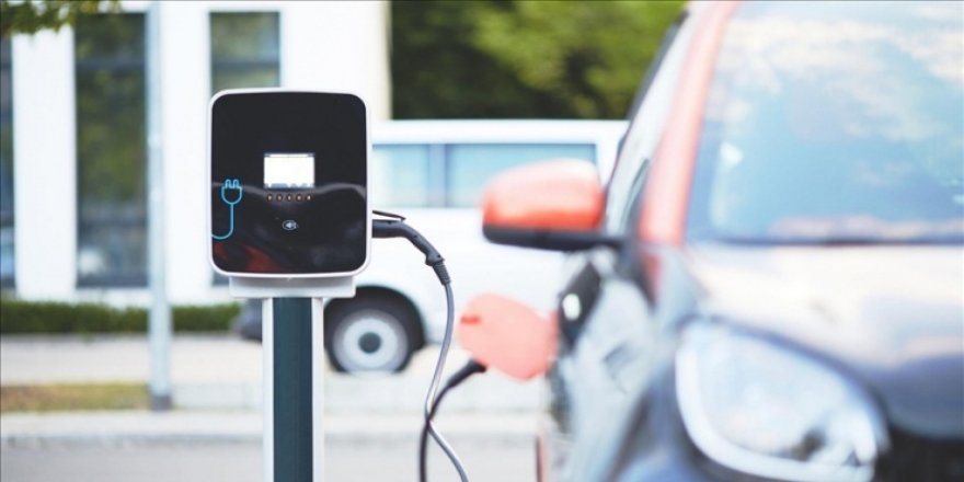 Fransa ‘elektrikli yol’ teknolojisini test etmeye başlıyor