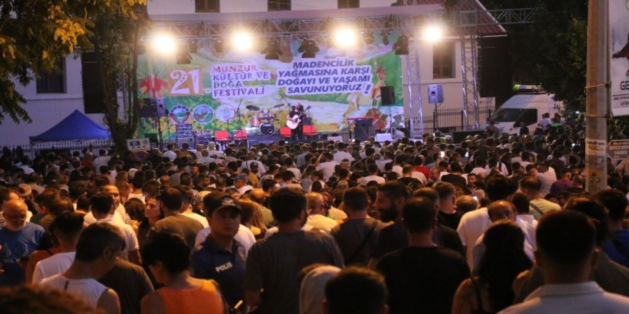 Munzur Festivali coşkulu konserlerle başladı