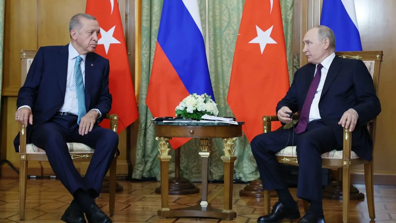 Erdoğan ile Putin'den ortak basın açıklaması: 'Batı bizi kandırdı'