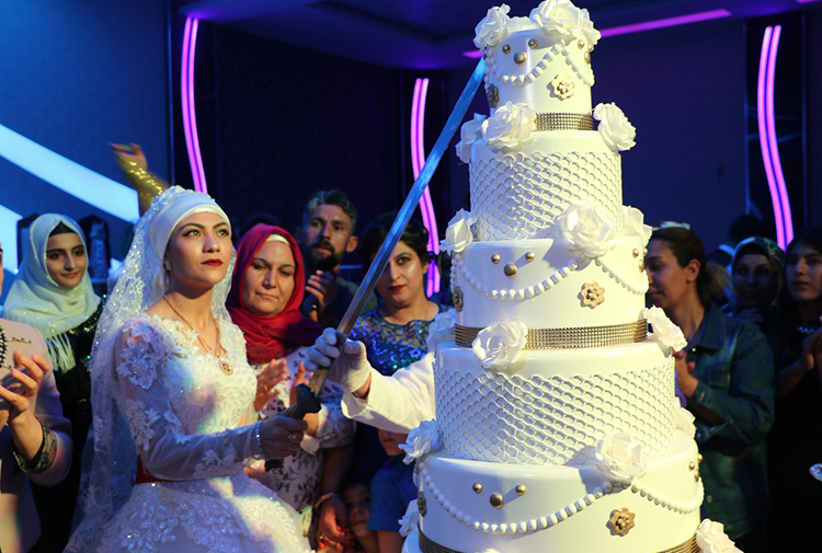 Diyarbakır'da damatsız düğün...