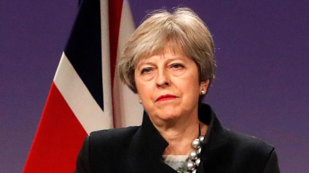 İngiltere Başbakanı, Suriye'ye askeri müdahaleye onaya hazır