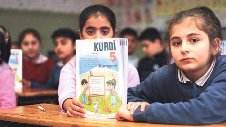 Necat Zanyar: Kürtçe seçmeli ders kampanyası