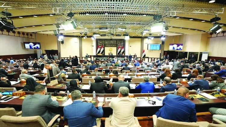 Irak Parlamentosu ABD'nin saldırılarını görüştü: Kürtler ve Sünni vekiller katılmadı