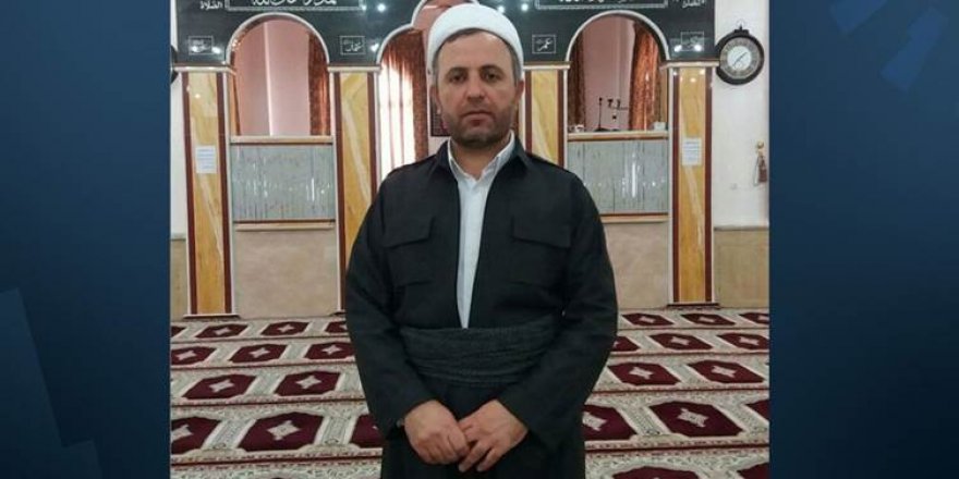 İran Kürt din adamını hem idama hem de 15 yıl hapis cezasına mahkum etti