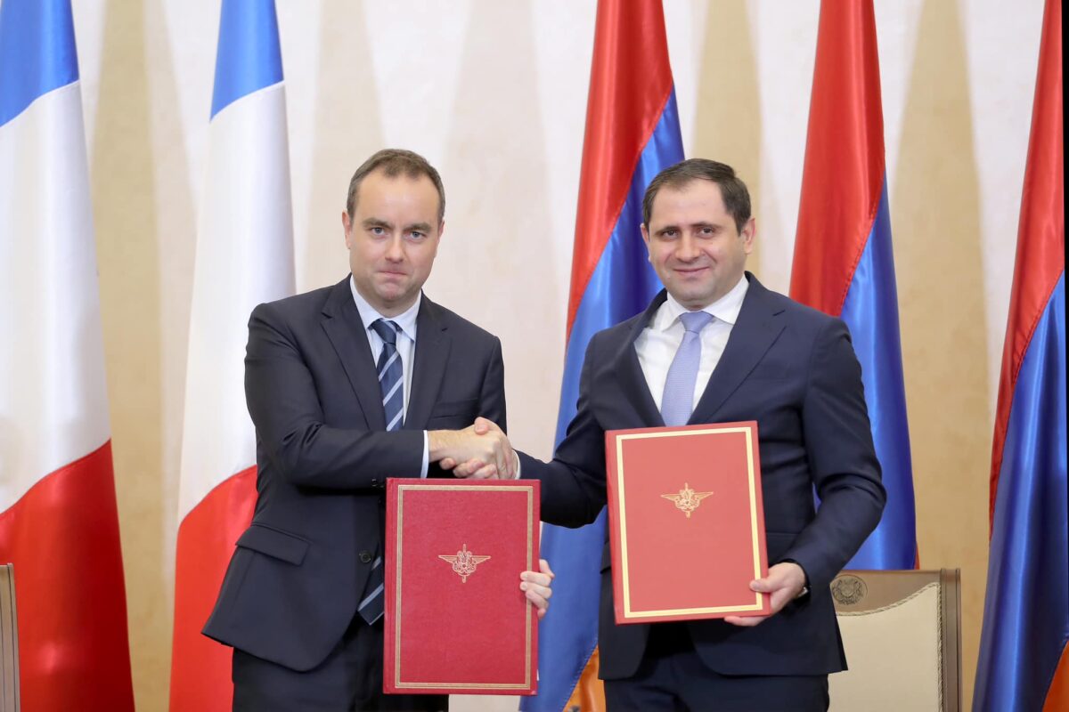 Fransa-Ermenistan arasında savunma alanında işbirliği