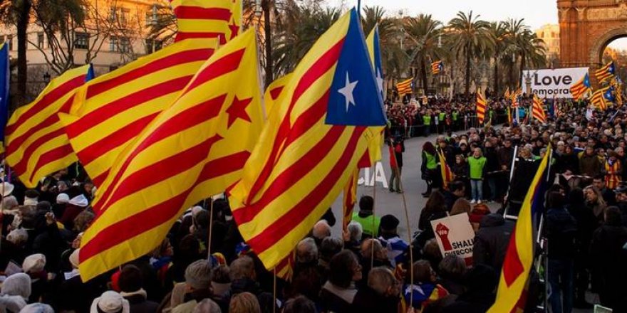 İspanya'da anlaşma: Ayrılıkçı Katalanlar affedilecek