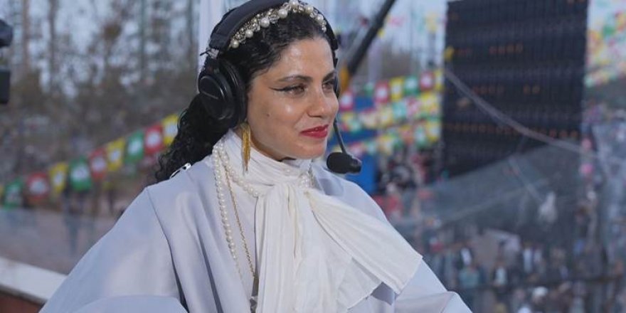 Tunuslu sanatçı Emel Mathlouthi: Kürt müziği ruhuma hitap ediyor