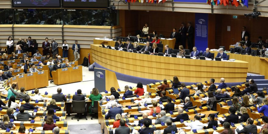 Avrupa Parlamentosu'nun onayladığı Yeni Göç ve İltica Paktı ne öngörüyor?