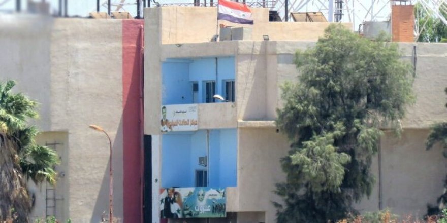 İran Devrim Muhafızları Deyrezzor'daki mevzilerini boşalttı