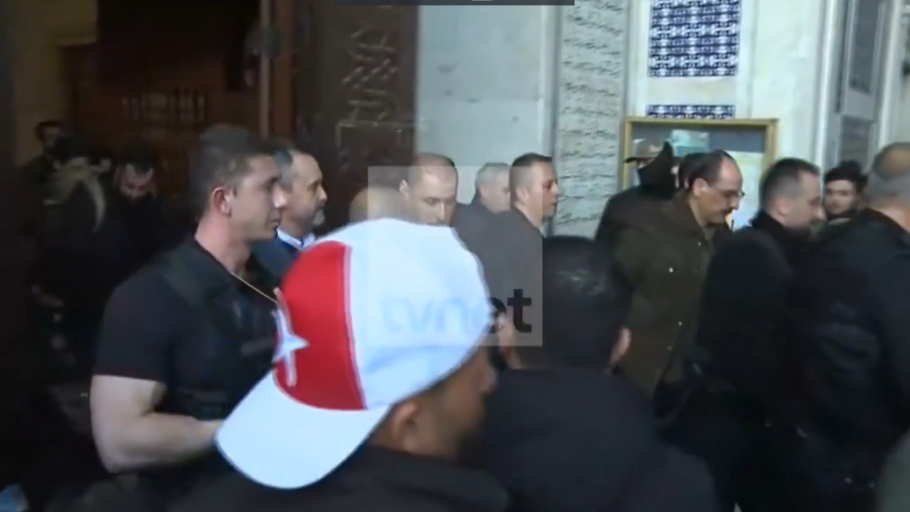 İbrahim Kalın Şam'da Emevi Camii'nde