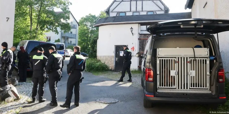 "Almanya Krallığı" yasaklandı