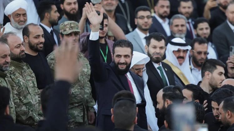 Şara: Suriye'nin yeniden inşası daha yeni başladı