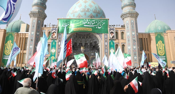 İran UAEA ile iş birliğini askıya alıyor