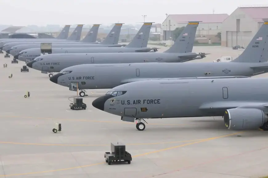 ABD Orta Doğu’ya KC-135 Tankerlerini Gönderdi, İran Karşılık Uyarısı Yaptı