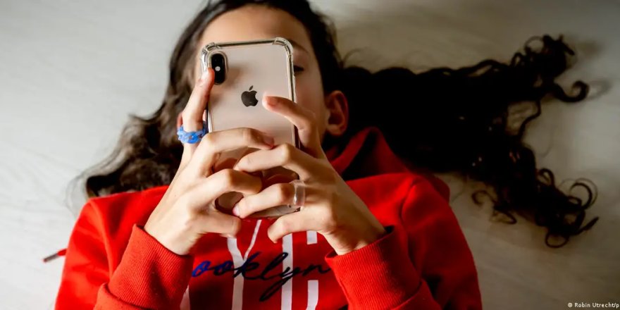 Danimarka'da sosyal medyaya yaş sınırı getiriliyor