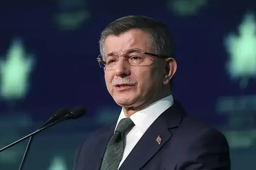 Davutoğlu: Esad, 'Birlikte Kuzey Irak'a girelim, bitirelim bu işi' dedi