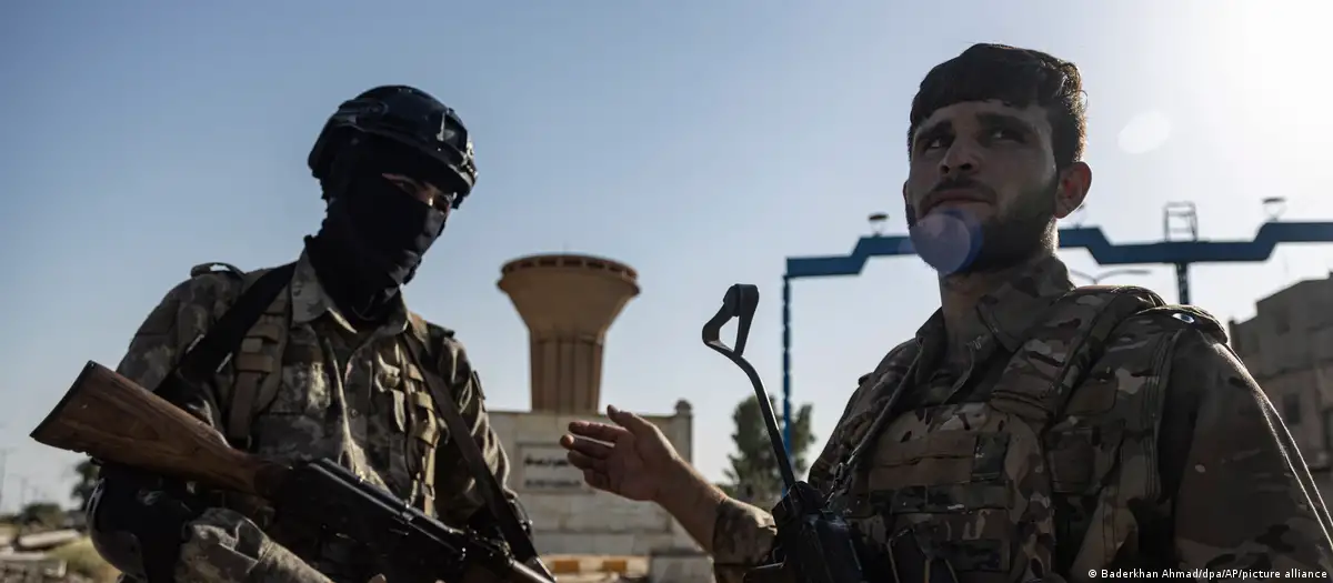 Suriye'de çatışma: Kürtler Şam'ı IŞİD'e yardımla suçladı